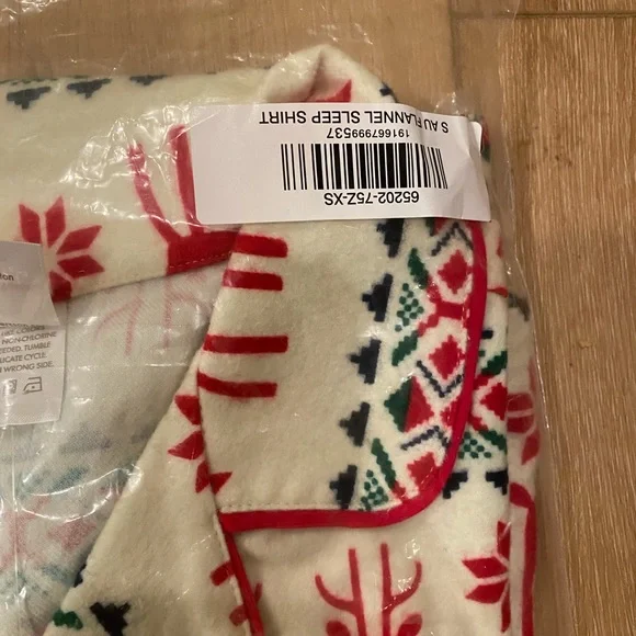 NWT Hannah Anderson Deer D pjs XS - Picture 4 of 8